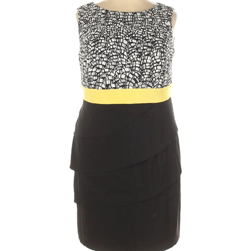 Dressbarn Woman Sleeveless Sheath Dress Plus Size